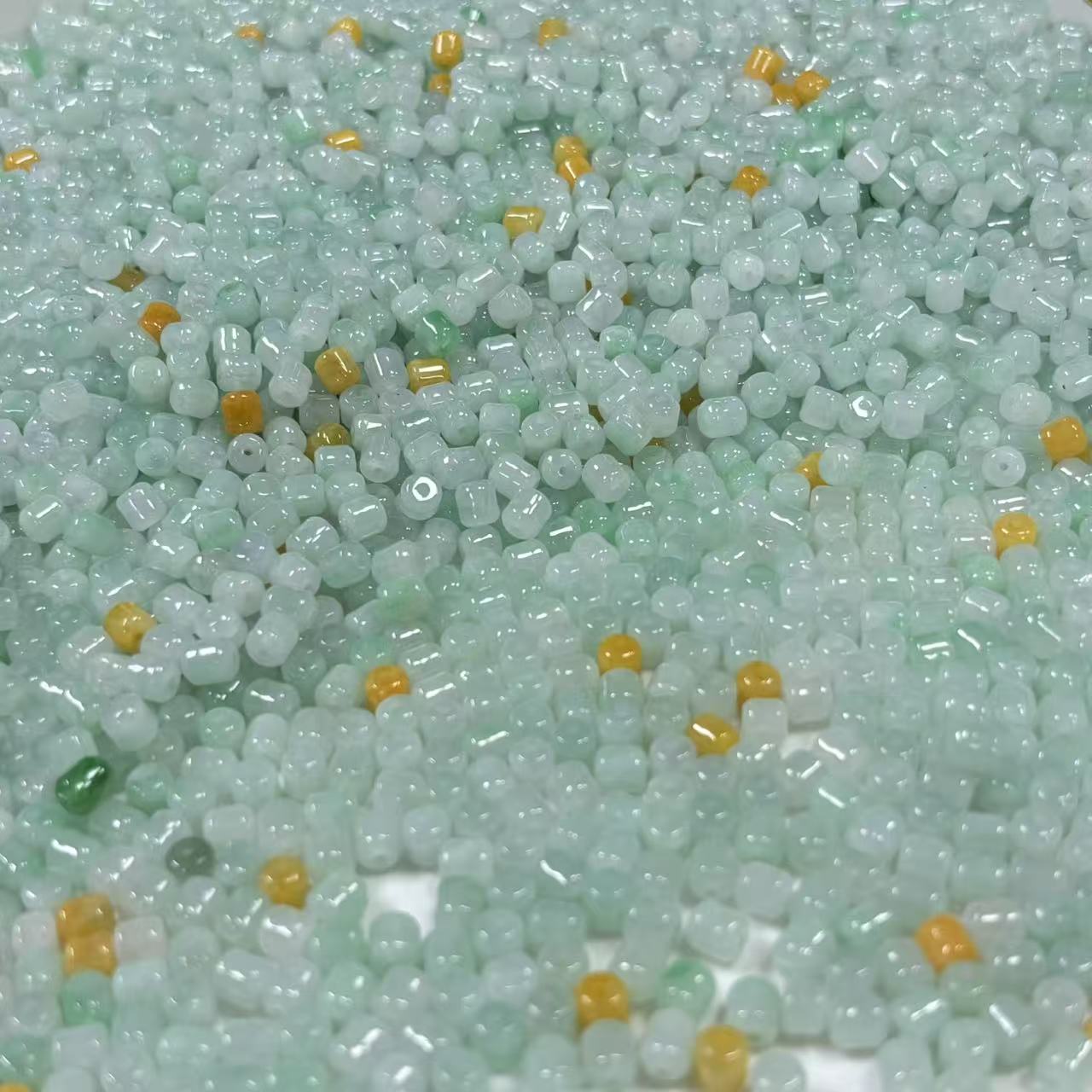 「戴琴珠宝」DQ4352-4粒翡翠桶珠5mm左右（多样性发其一）