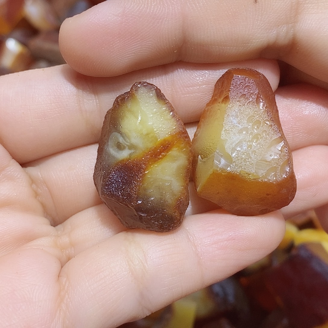 γ***定制琥珀蜜蜡原石