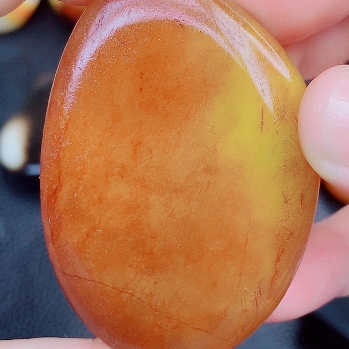 和田玉未镶嵌珠宝半成品