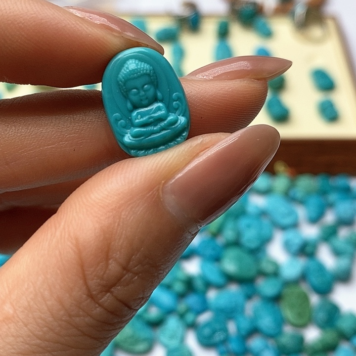 绿松石颈饰未镶嵌