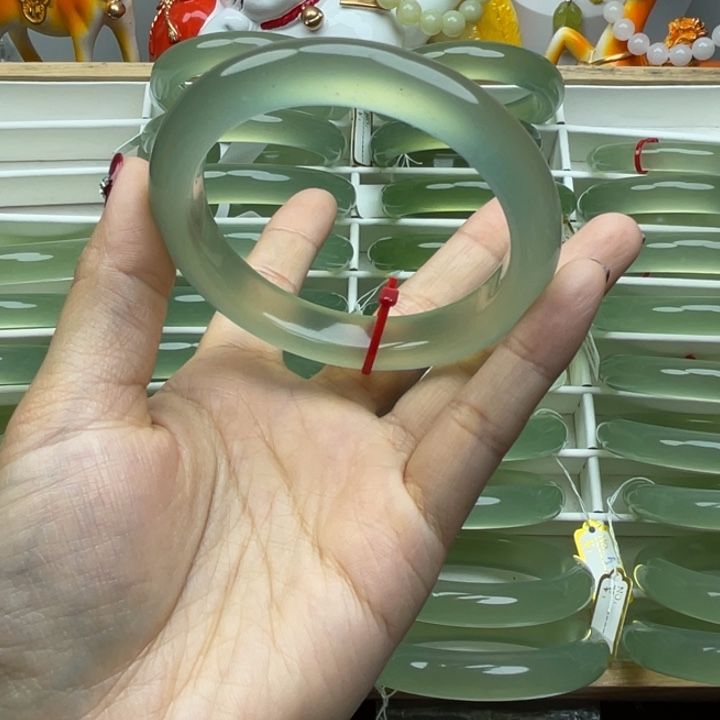 如***眷岫玉未镶嵌手镯岫玉