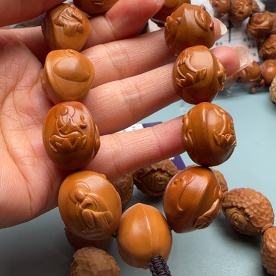 吊坠橄榄核橄榄雕工艺品