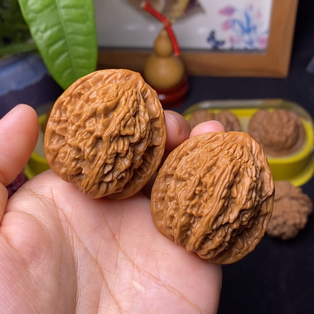 文玩核桃把件39.5麦虎