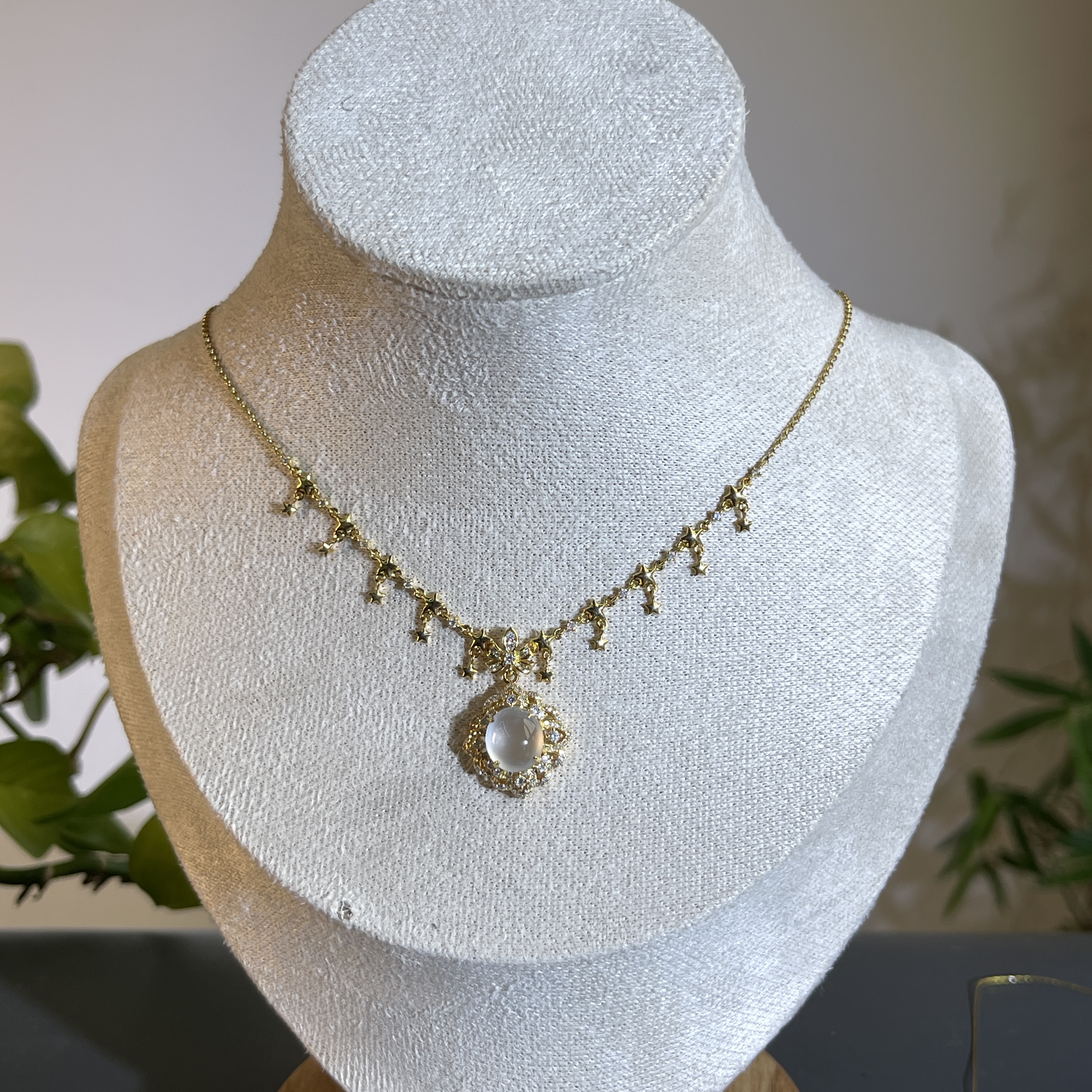 JCW26-164 天然缅甸A货翡翠 18K含钻镶嵌蛋面珠链