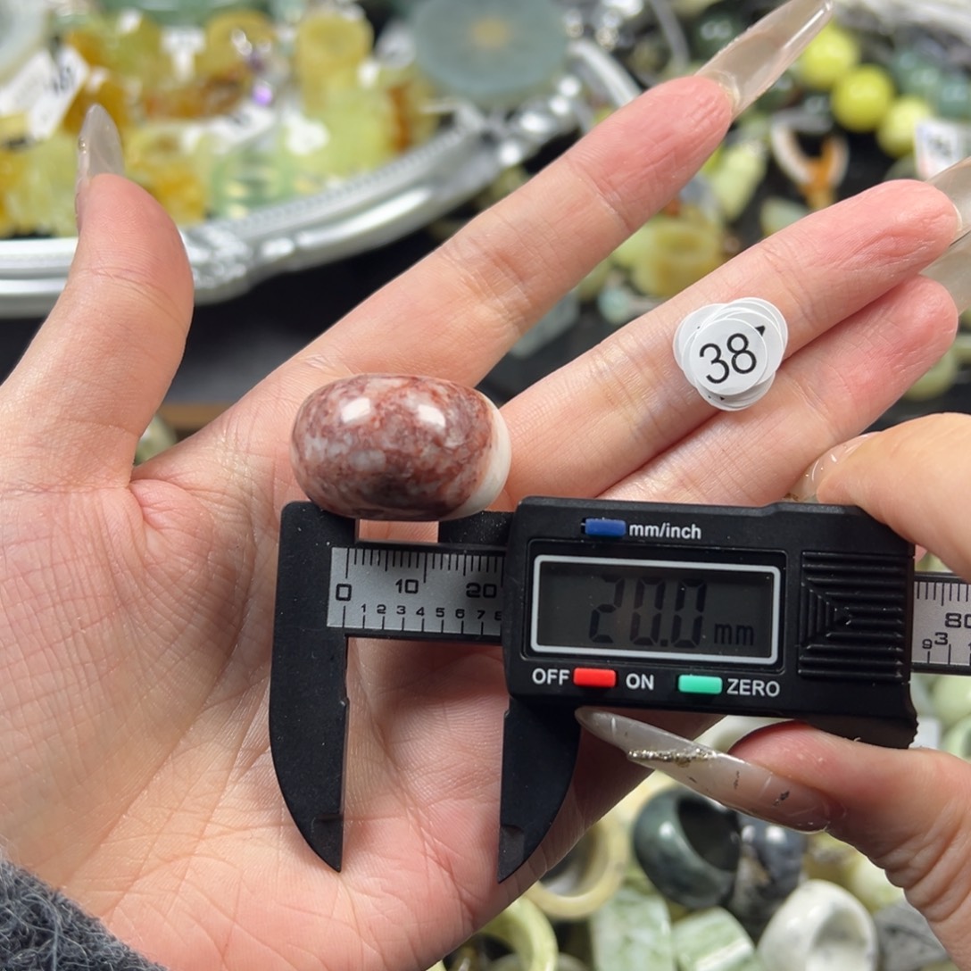 蛇纹石玉未镶嵌戒指