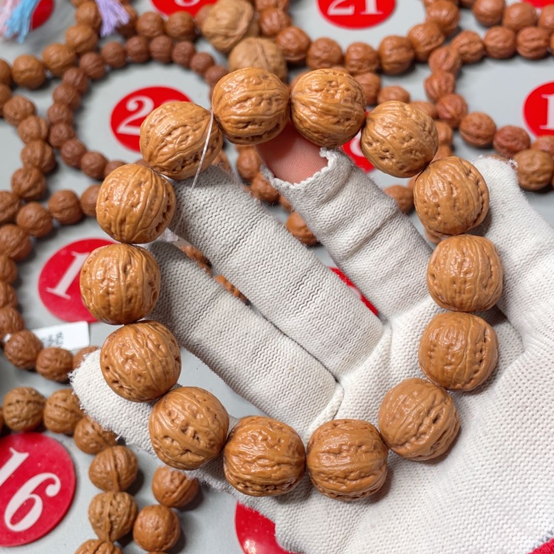 文玩核桃手串水晶皮龙蛋18.5mm