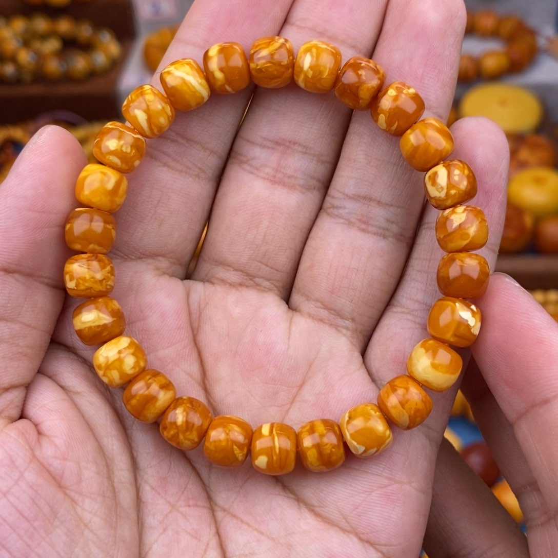 未镶嵌琥珀珠宝奇石