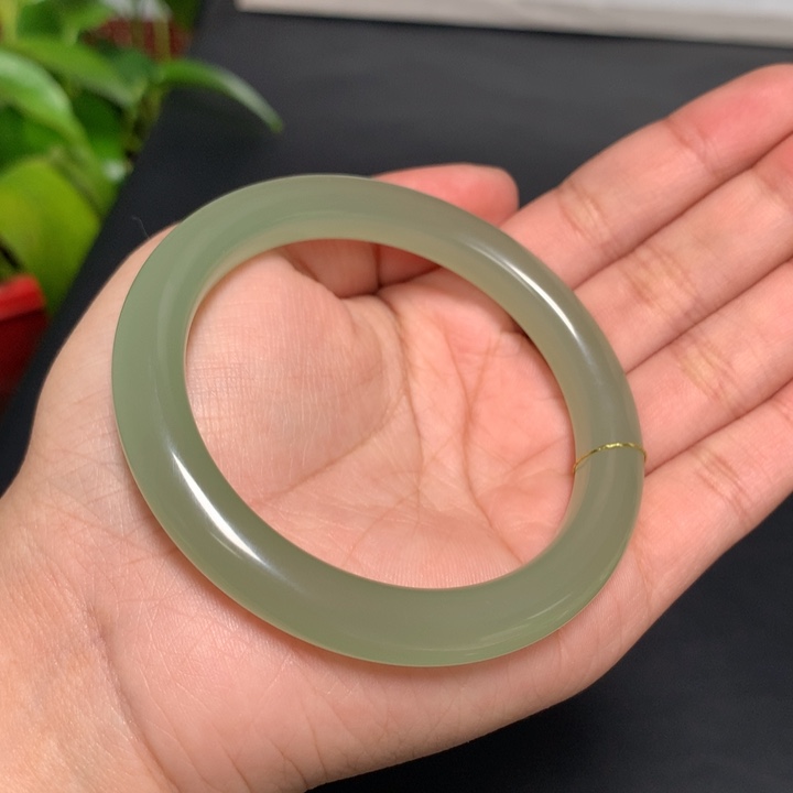 和田玉手镯未镶嵌56