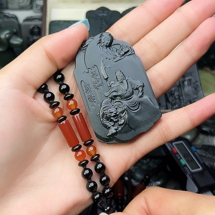 和田玉（青玉）颈饰未镶嵌良**景