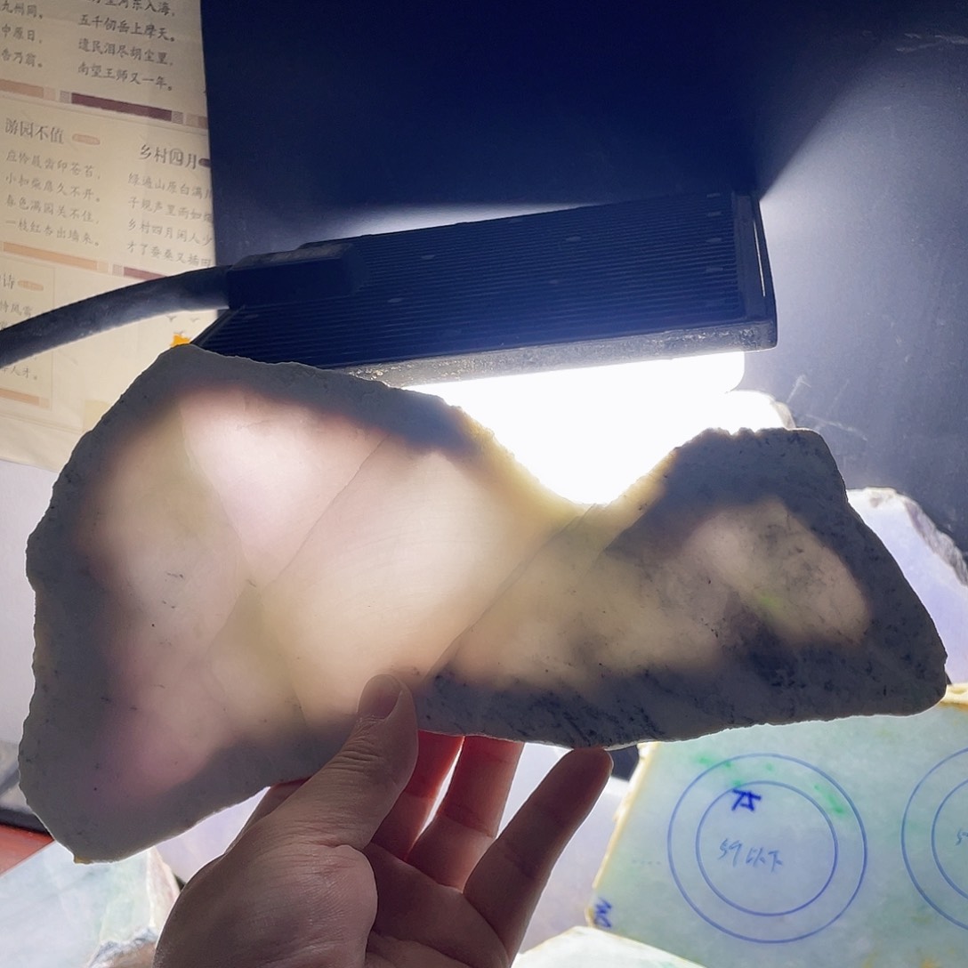 翡翠颈饰未镶嵌毛料109