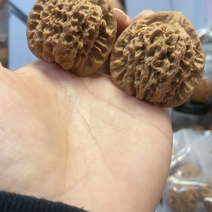 把件文玩核桃43.5/44乾隆纹红皮