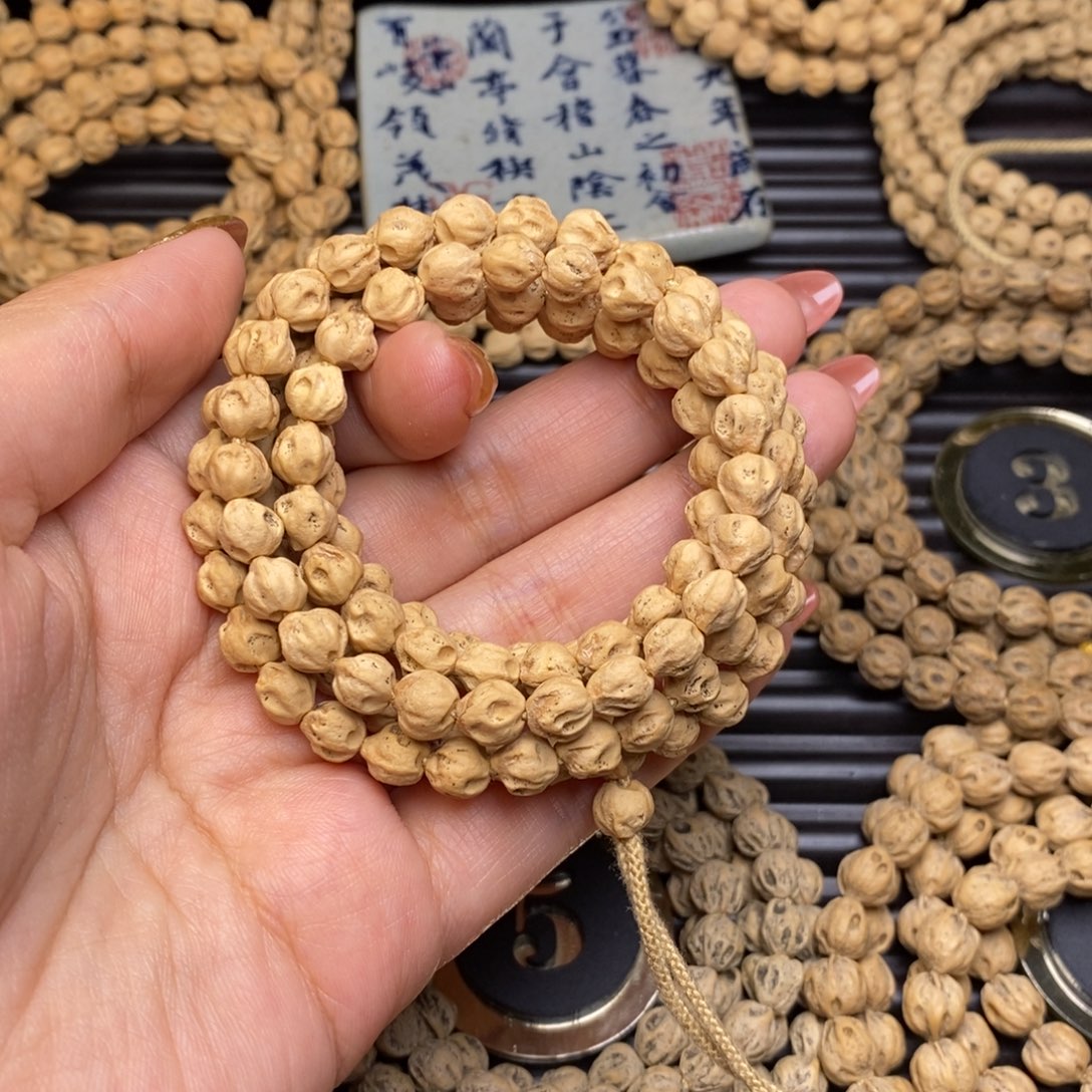 柏香籽/百香籽吊坠志*