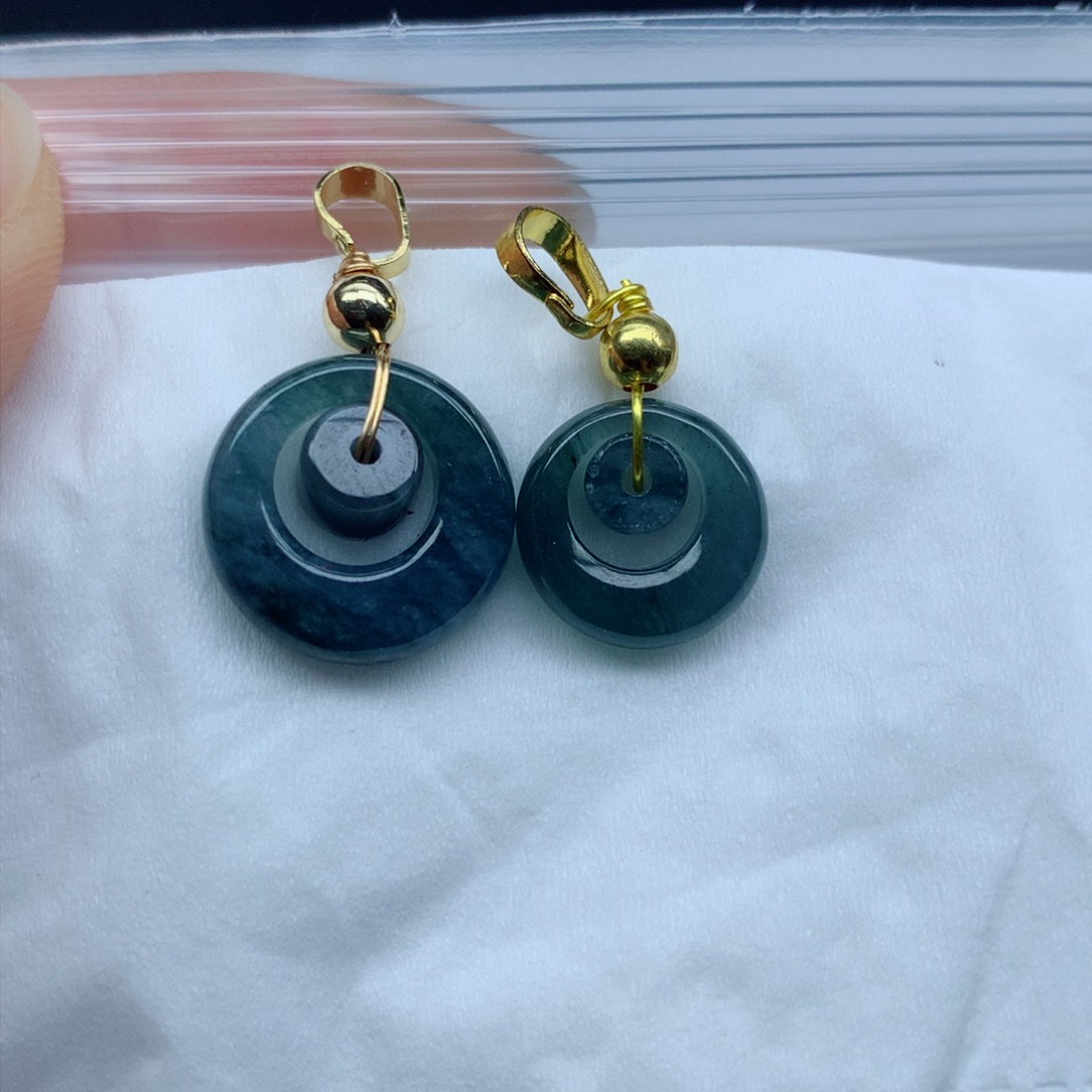 翡翠颈饰未镶嵌手串