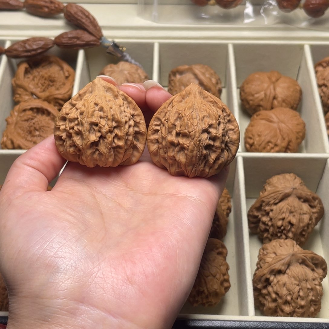 文玩核桃吊坠野生