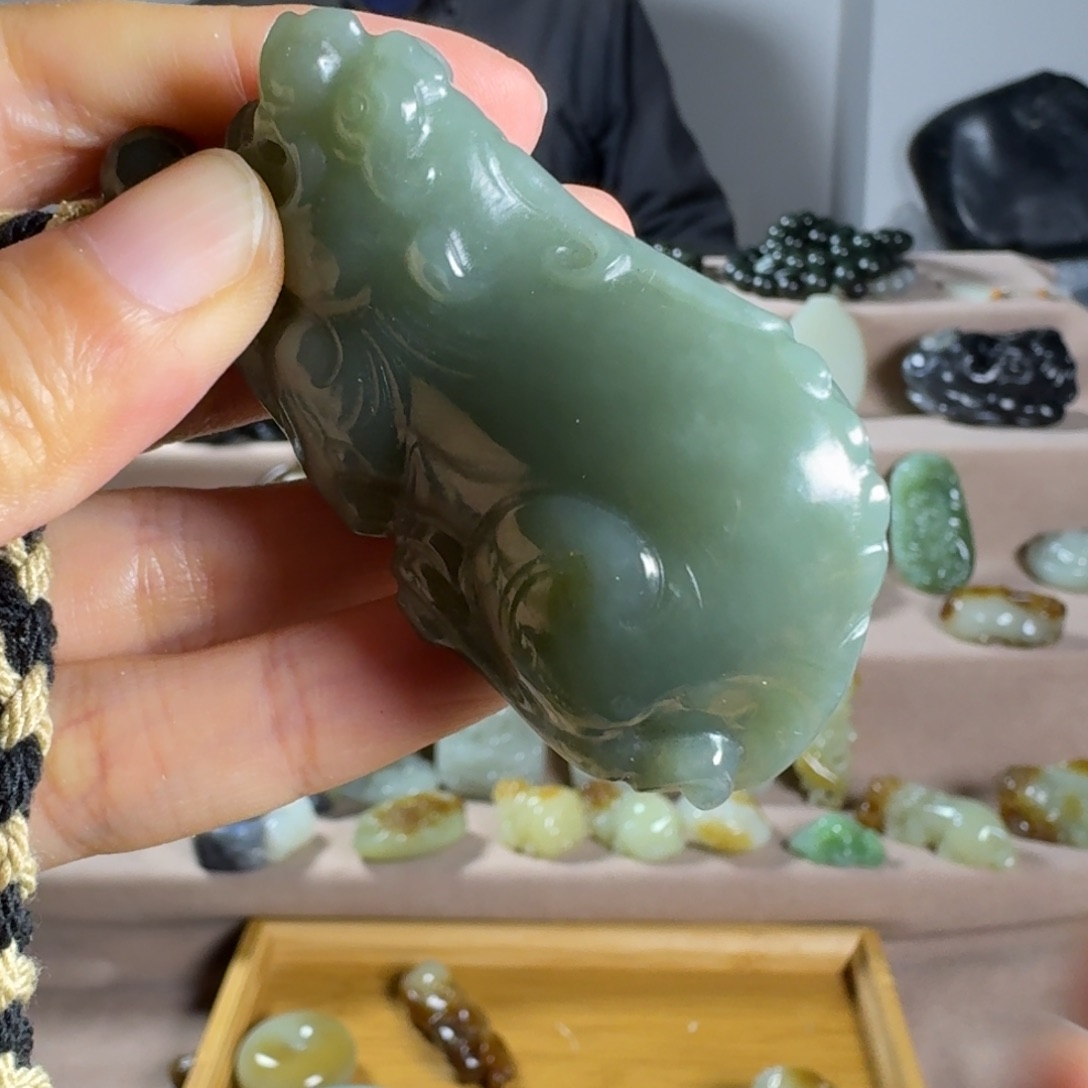 和田玉（糖玉）颈饰未镶嵌