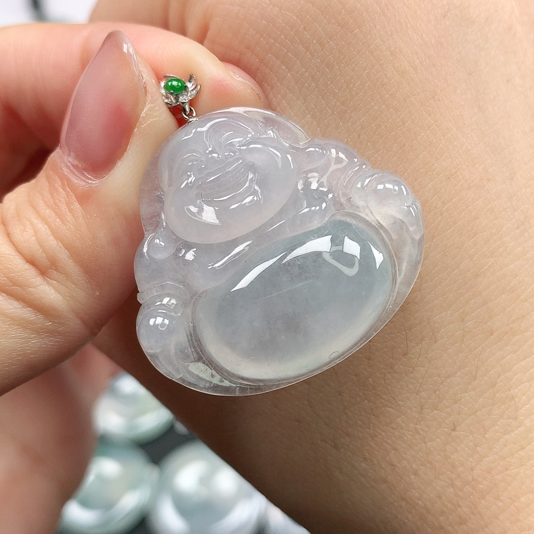 翡翠颈饰18K金镶嵌佛