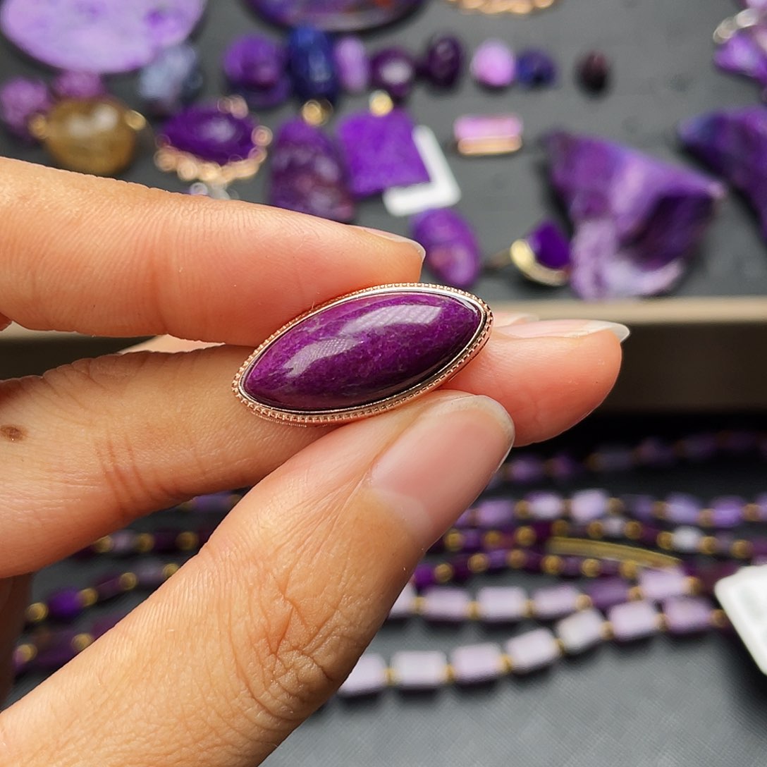 苏纪石（舒俱来）盒子银S925镶嵌