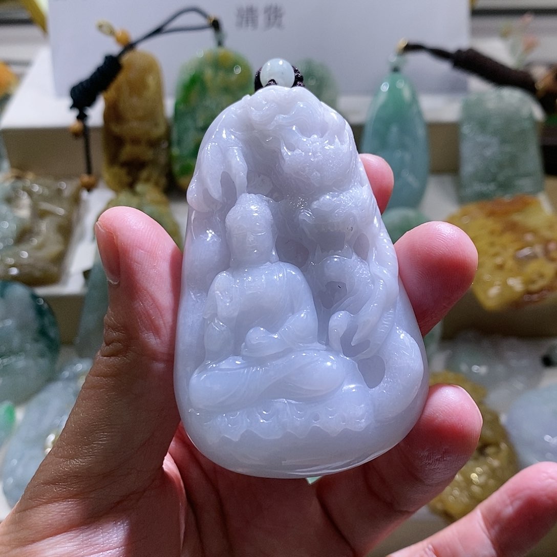 【闪购商品】翡翠颈饰未镶嵌阿咪