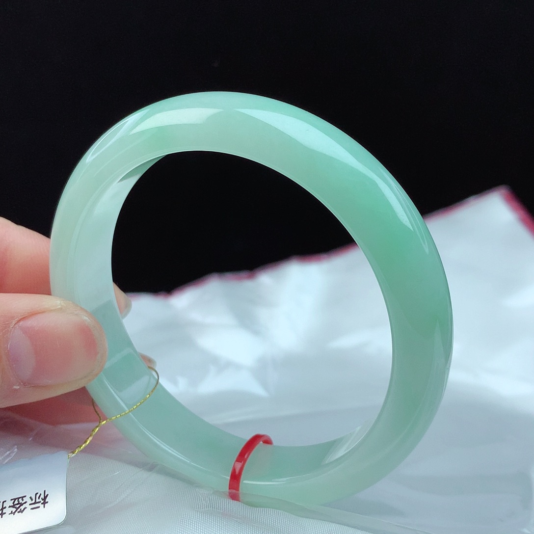 翡翠手镯未镶嵌55圈3499