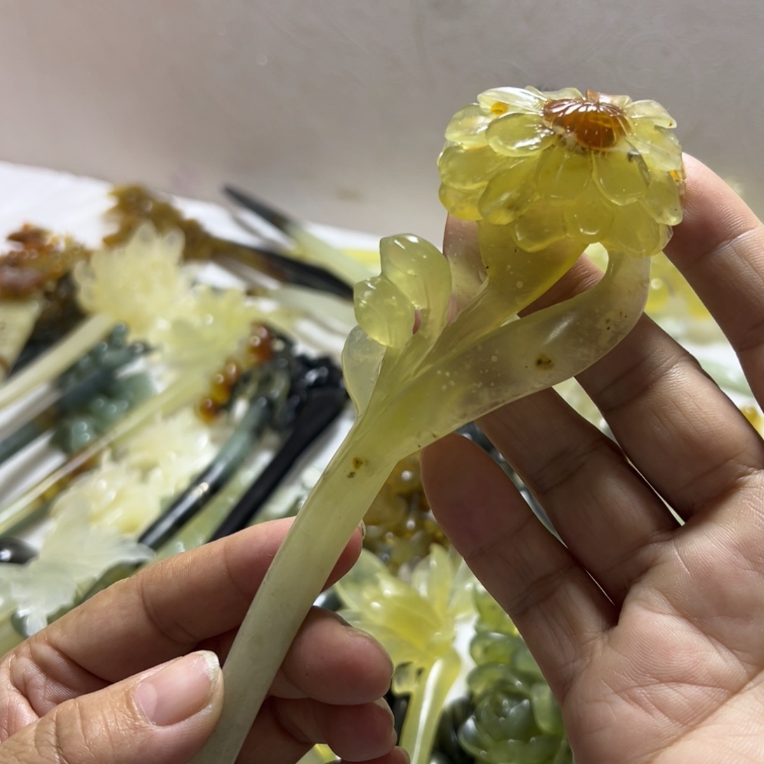 蛇纹石玉未镶嵌发饰
