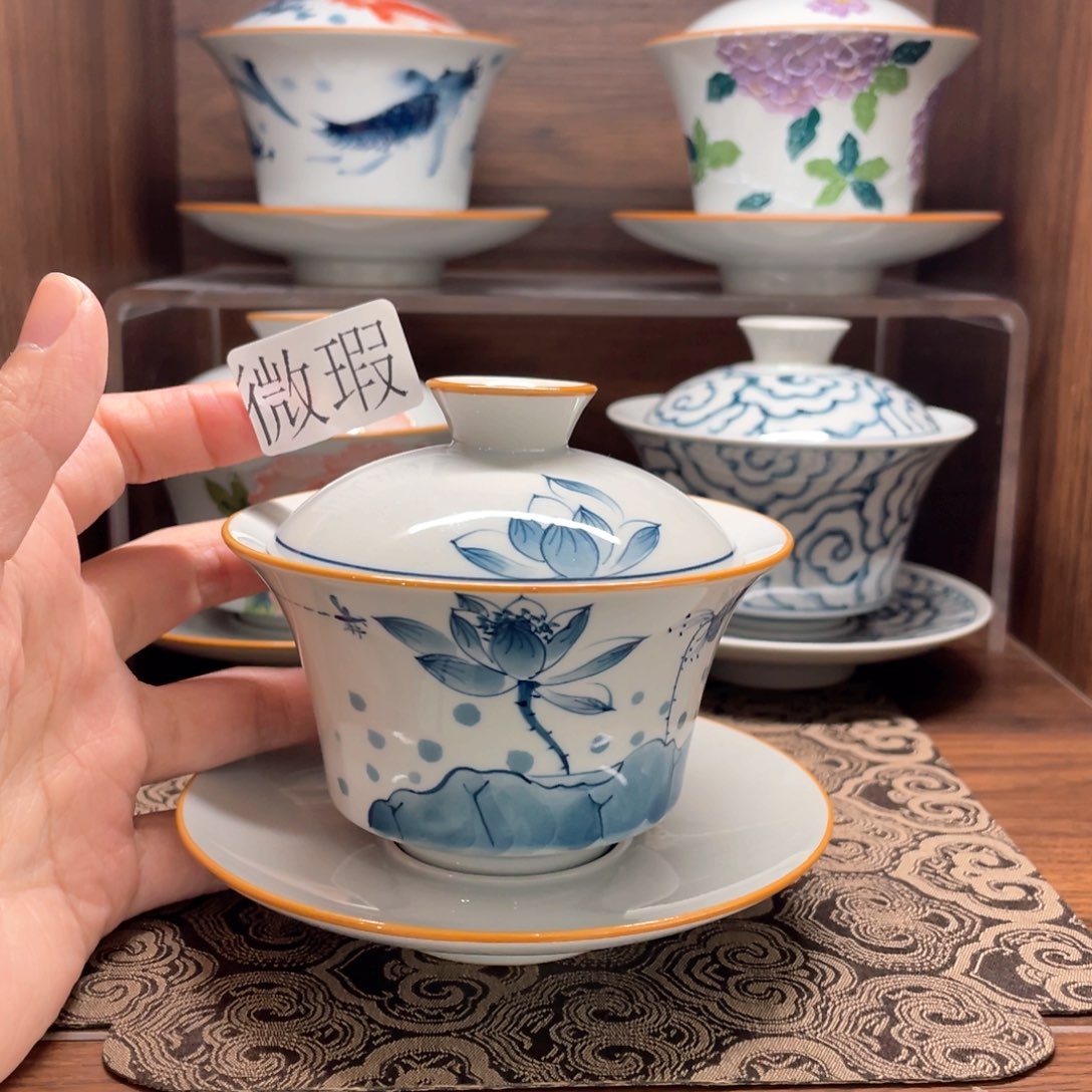 釉下手绘茶具微瑕
