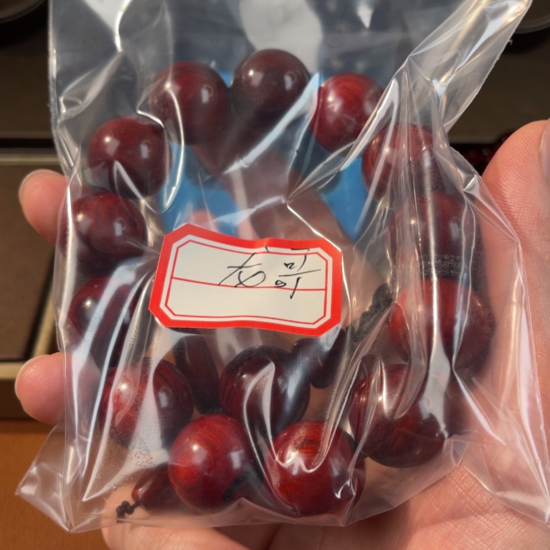 龙***海檀香紫檀（小叶紫檀）