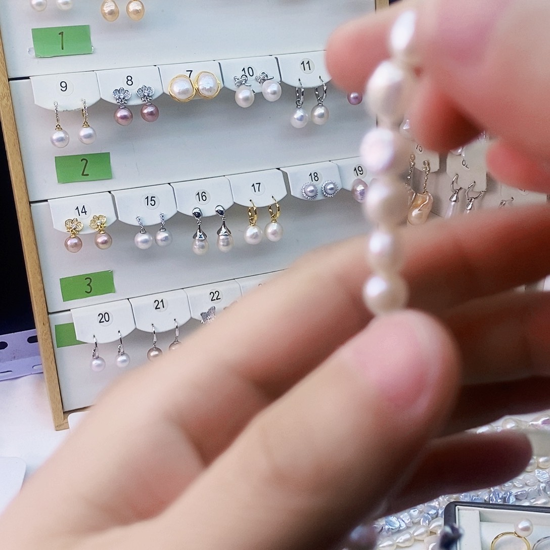 淡水珍珠颈饰未镶嵌