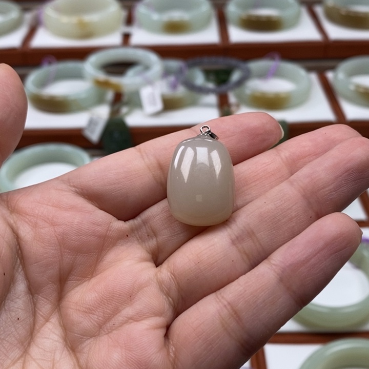 和田玉挂件未镶嵌