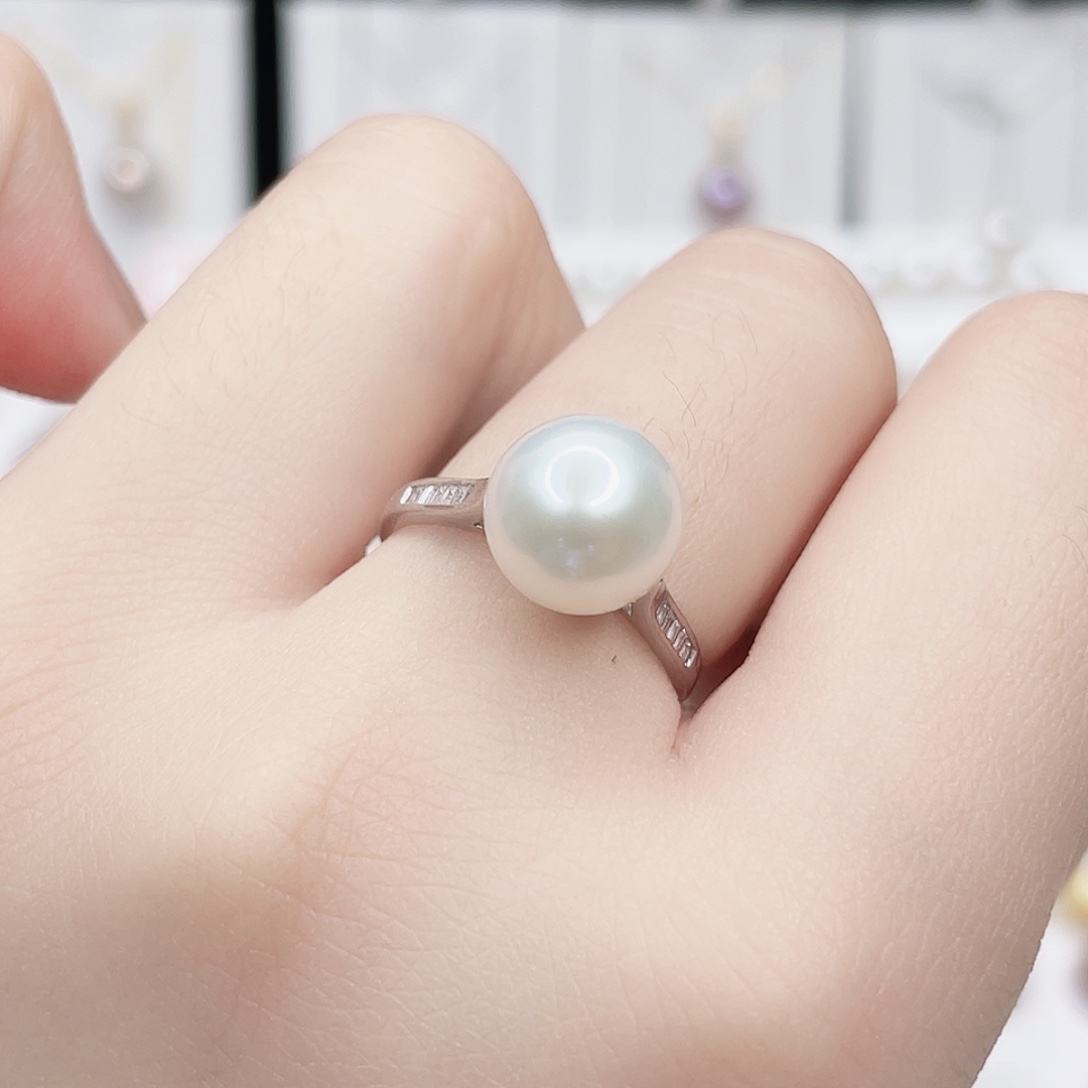 一****淡水珍珠银S925镶嵌吊坠(赠链)