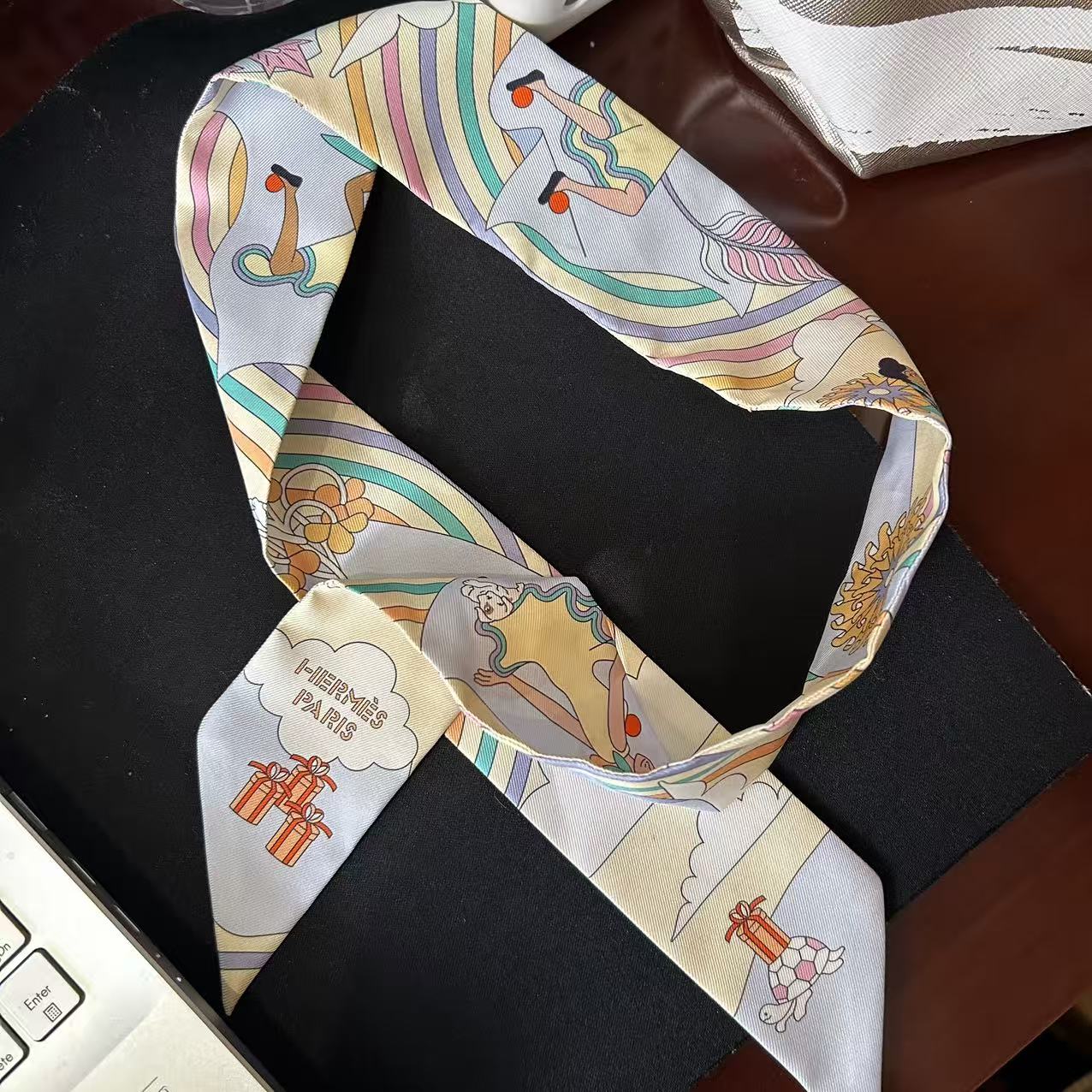 99新 Hermes/爱马仕 爱马仕马鹅蛋黄丝巾