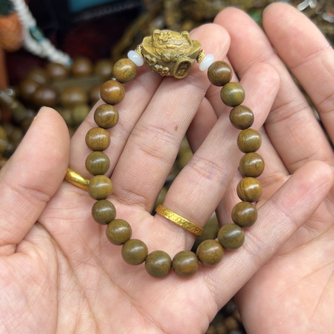 无事牌维腊木（绿檀）