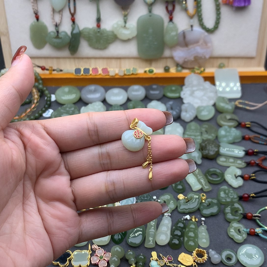 和田玉吊坠(不含链)银S925镶嵌