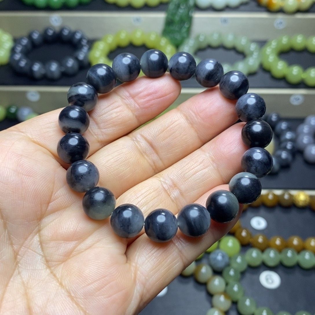 和田玉未镶嵌手串