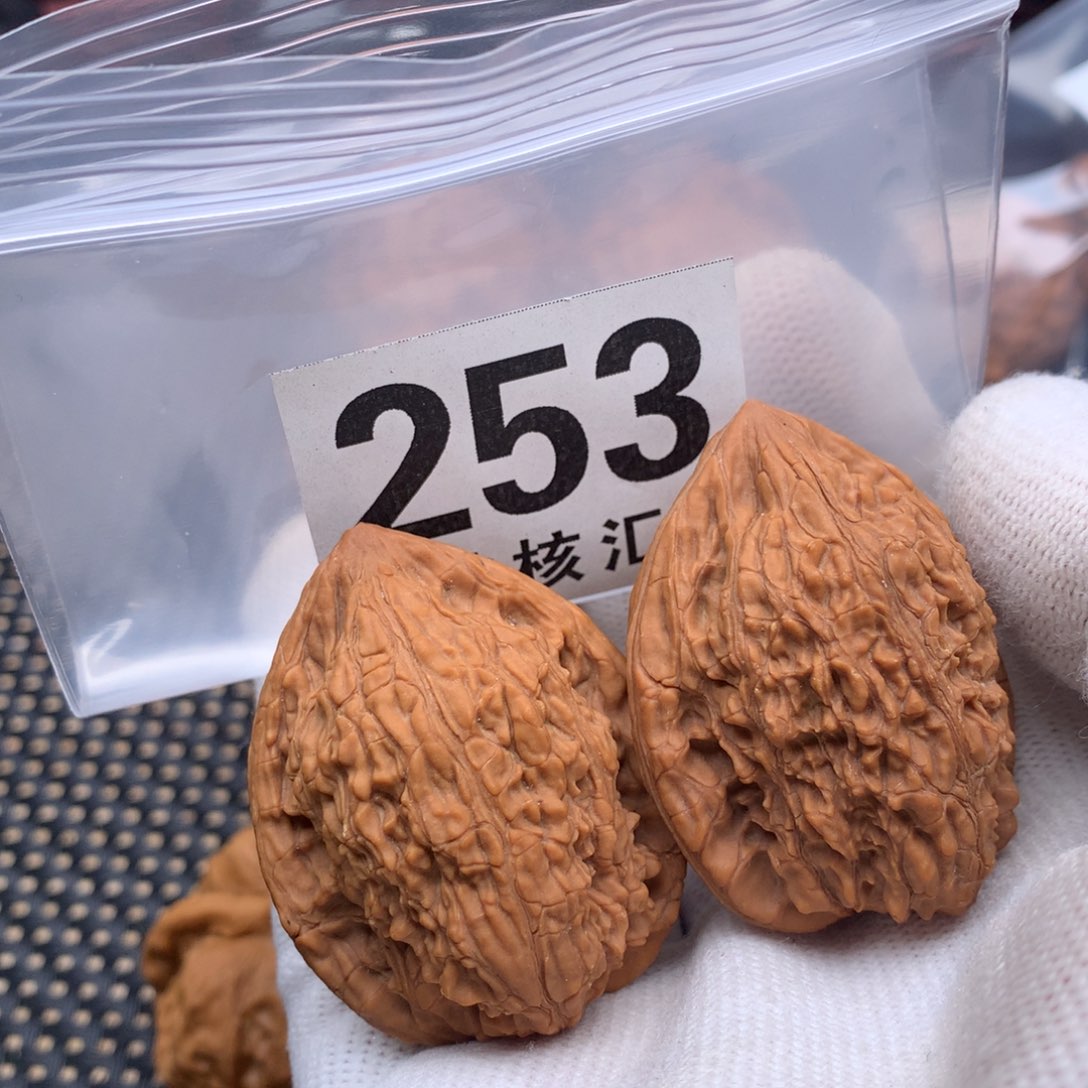 文玩核桃吊坠鸭蛋鸡心35