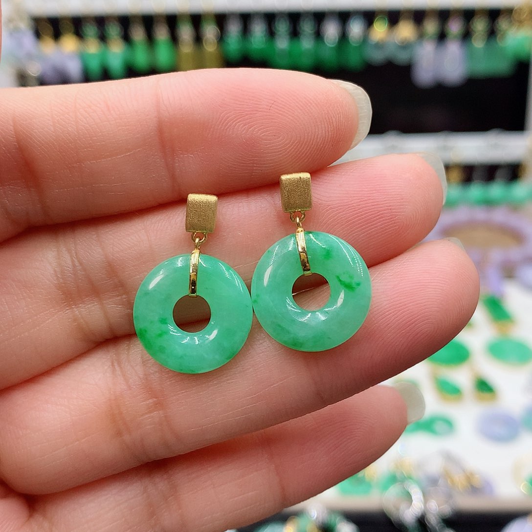 翡翠耳饰18K金镶嵌的