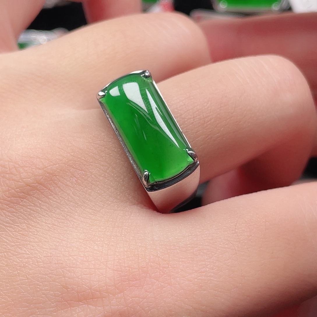 翡翠银S925镶嵌戒指没有运费险3098