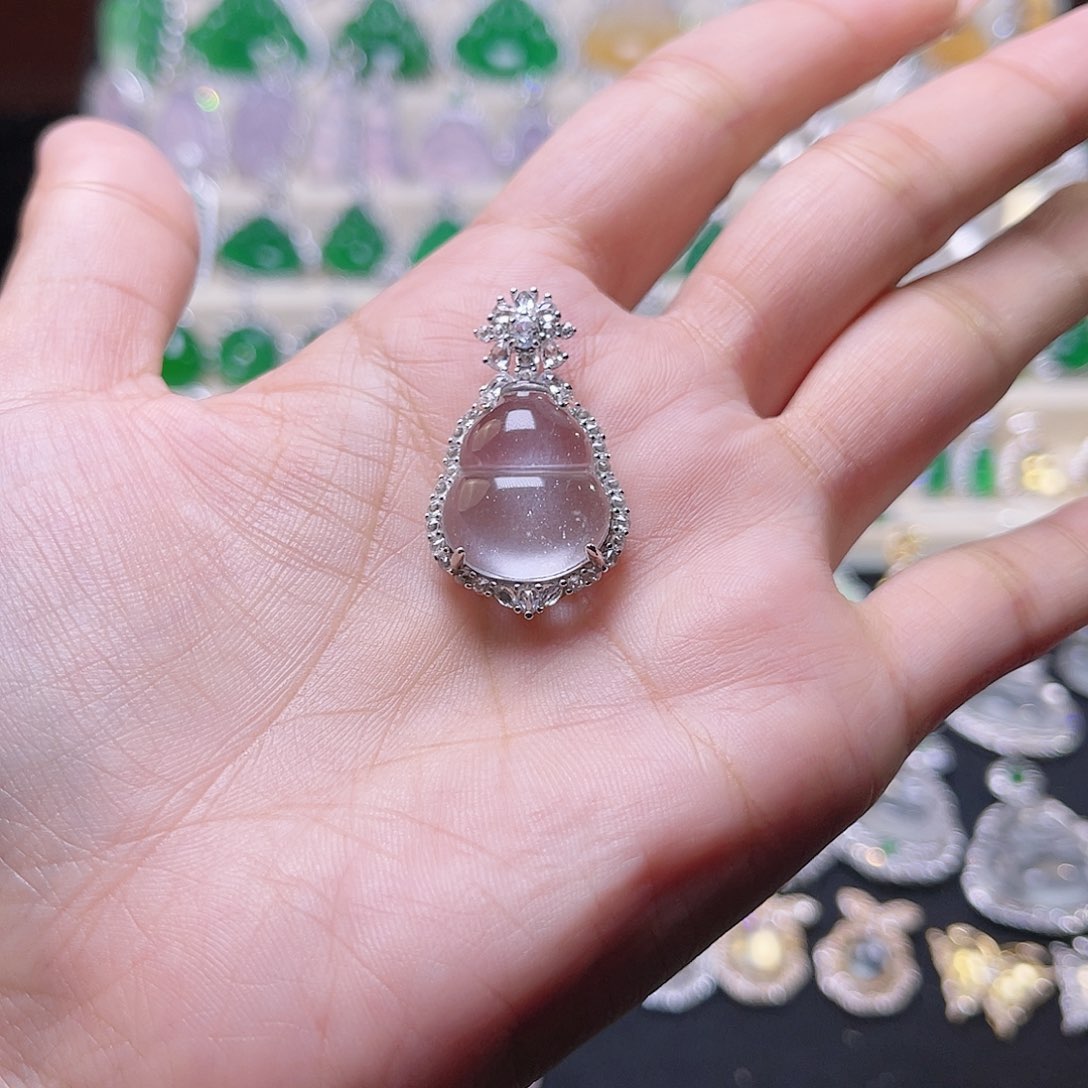 石英质玉颈饰银S925镶嵌U*?