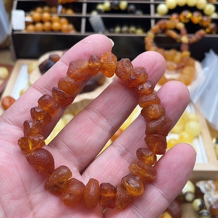 琥珀未镶嵌套链手串