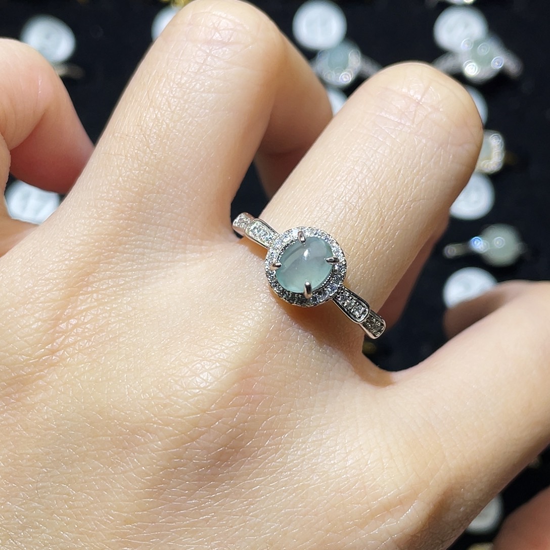 翡翠未镶嵌戒指戒指