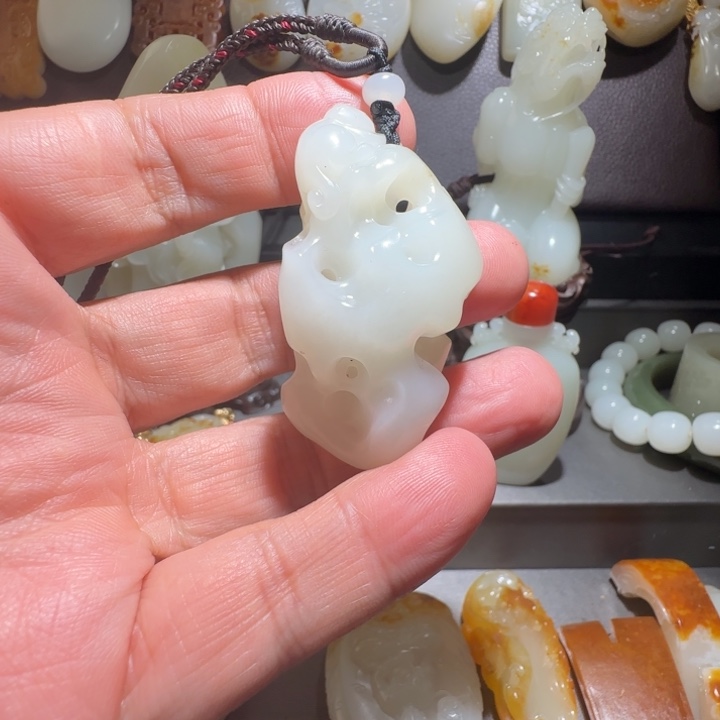 和田玉颈饰未镶嵌徐*