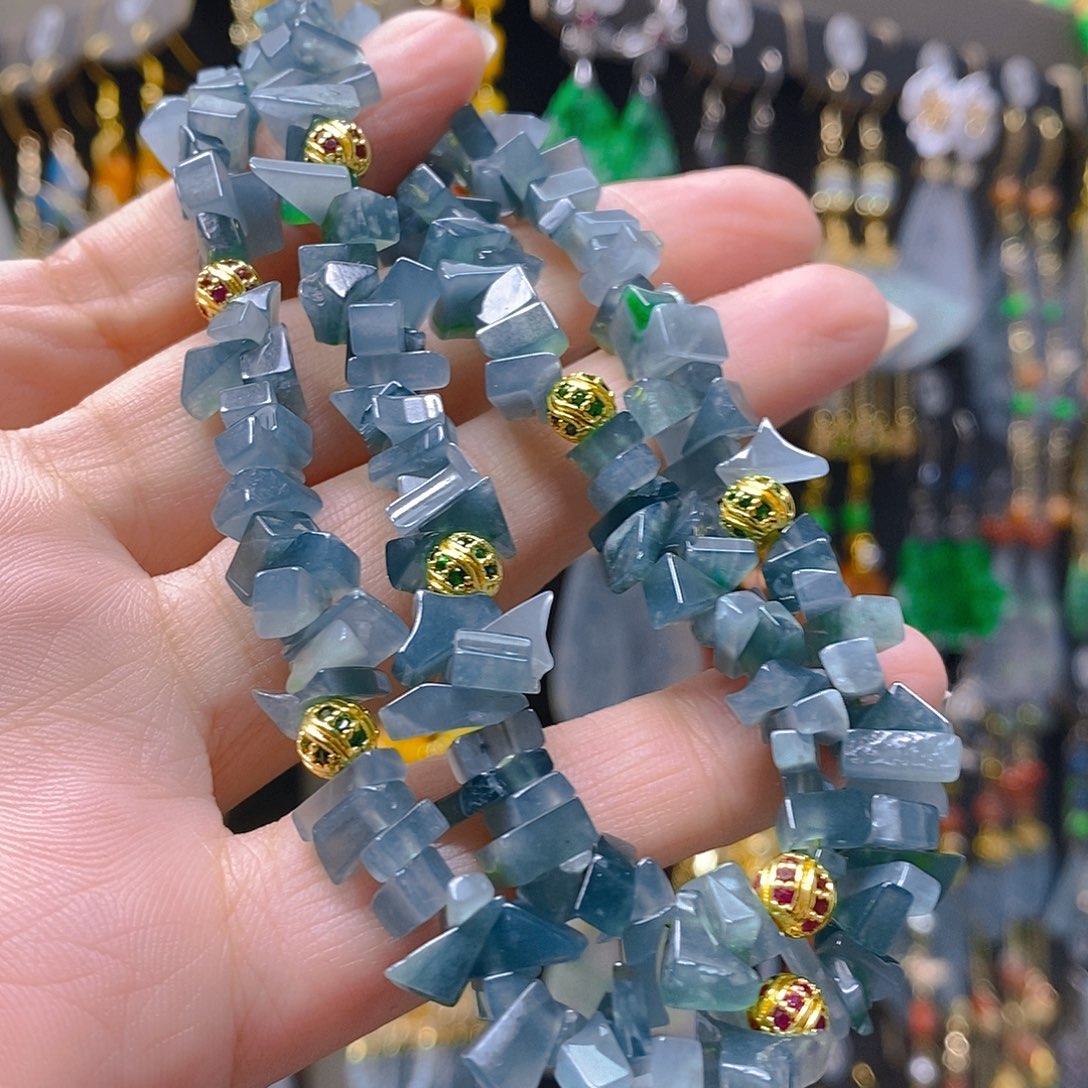 未镶嵌翡翠耳饰翡翠