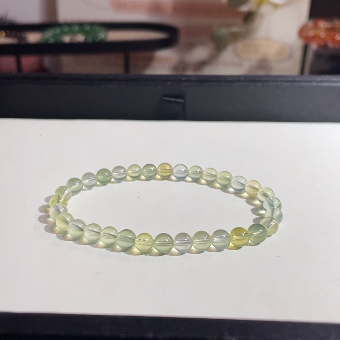 未镶嵌水晶手串跳色葡萄石