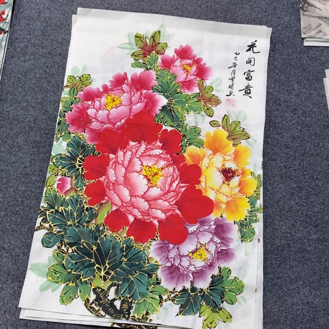 国画尺寸68✖️46四尺开三纯手绘金线牡丹