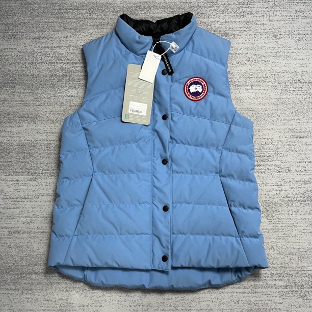 未使用 CANADA GOOSE 加拿大鹅 M 日光蓝色马甲背心羽绒服