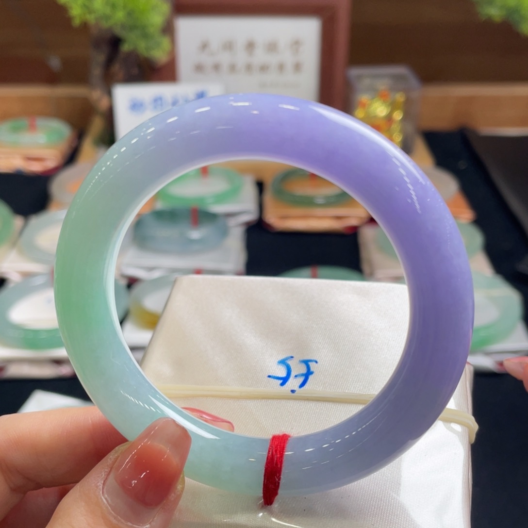 翡翠手镯未镶嵌55圆