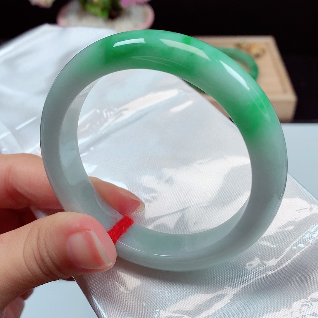 翡翠未镶嵌手镯1446