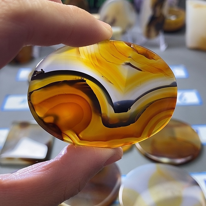 玛瑙/玉髓未镶嵌珠宝半成品97