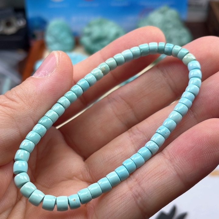 绿松石颈饰未镶嵌