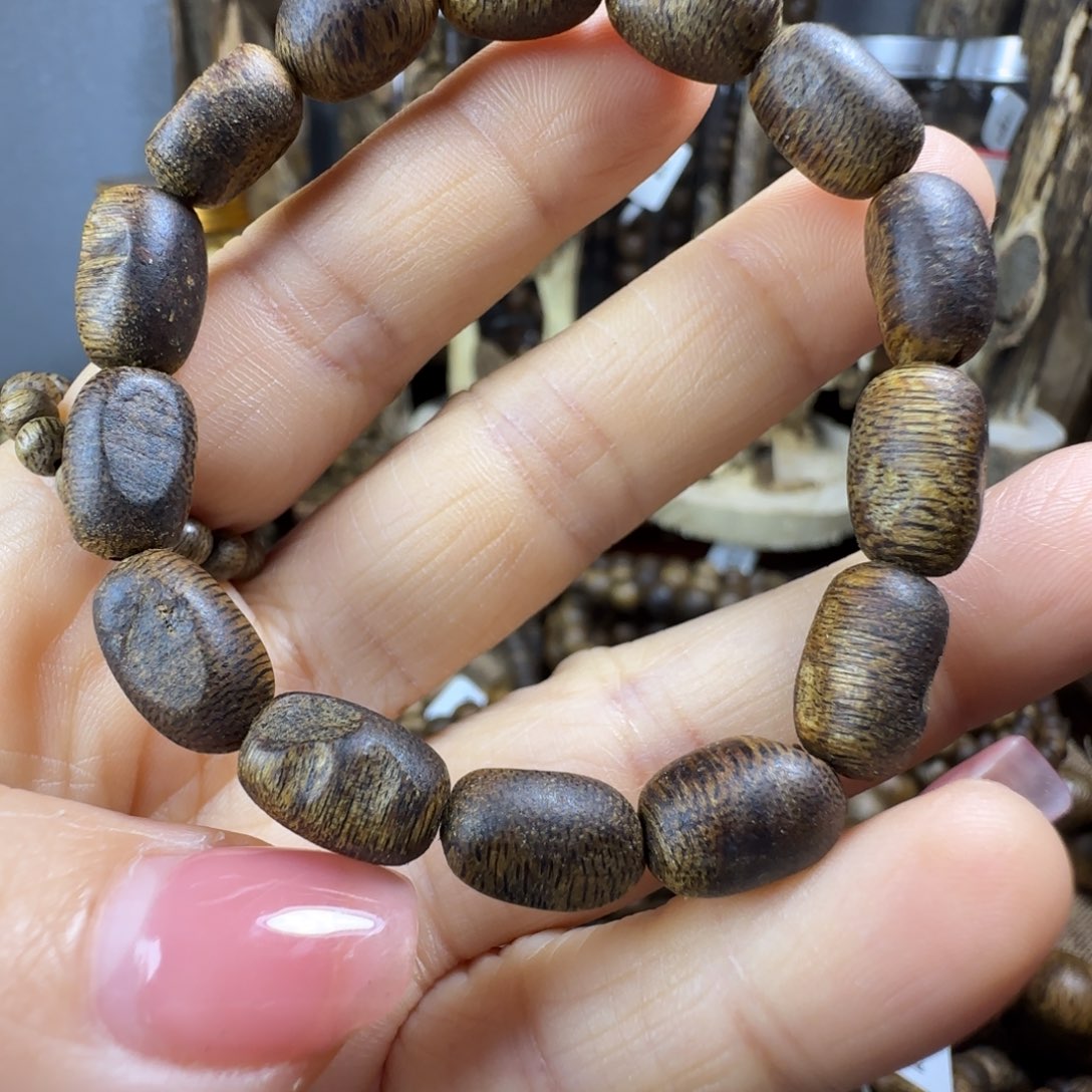沉香碎屑沉香08瘤疤珠