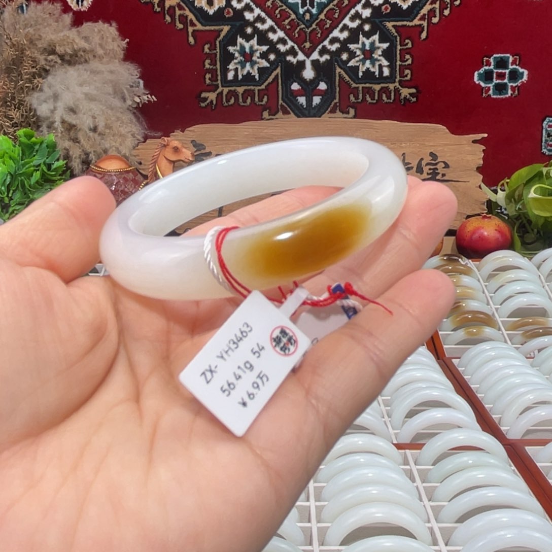 未镶嵌手镯和田玉（糖玉）天然且末金糖老料